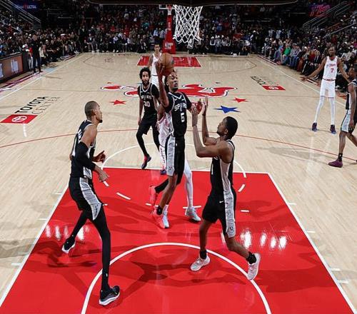 年国恒体育,广场举行中,学生羽毛球,皇冠体育app下载,皇冠体育官网,澳门皇冠体育,bet皇冠体育在线